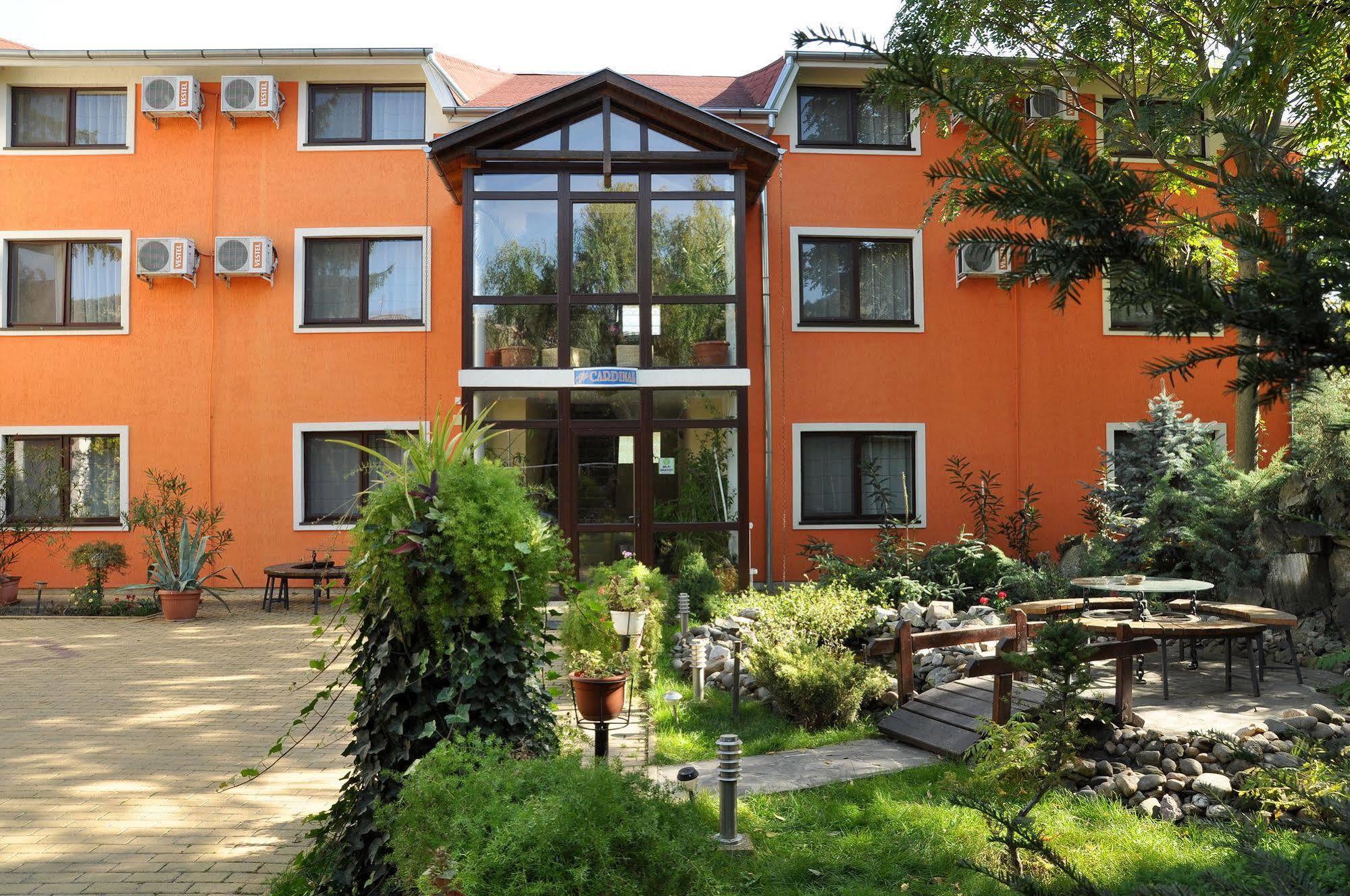 Hotel Cardinal Satu Mare Exterior photo